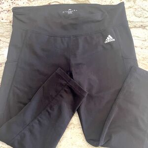 Adidas Climalite Capri Yoga Pants. Size L